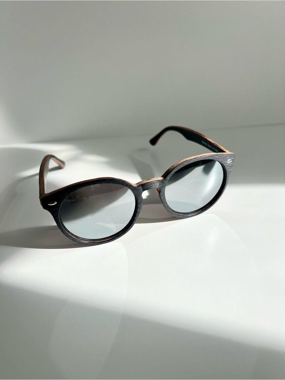 KAHOY Collection Wood-Textured Round Sunglasses in Black/Brown